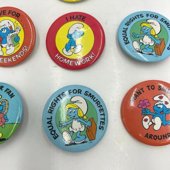 Vintage Smurfs Collectible Pinback 2” Buttons 1980’s Peyo- Lot of 7 - Picture 5 of 7
